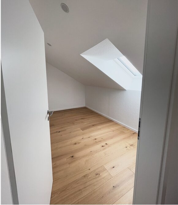 04_Haus E_Seite7H